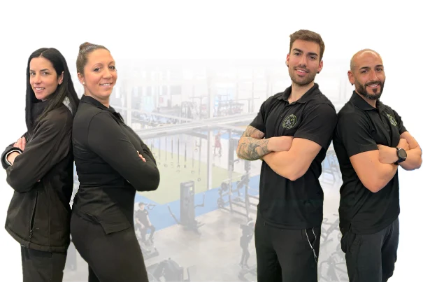 Equipo de nutricionistas en gimnasio Global